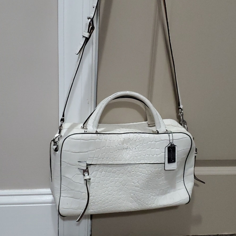 COPY - Coach Croc Embossed Bleeker - Picture 4 of 12